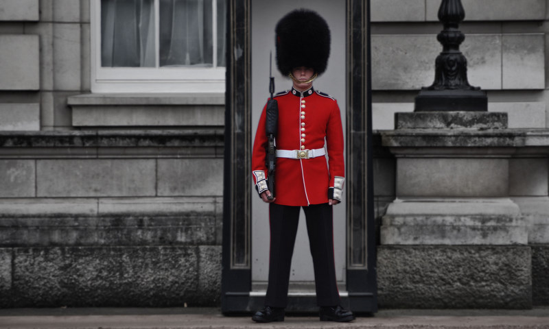 London - Buckingham Palace guard